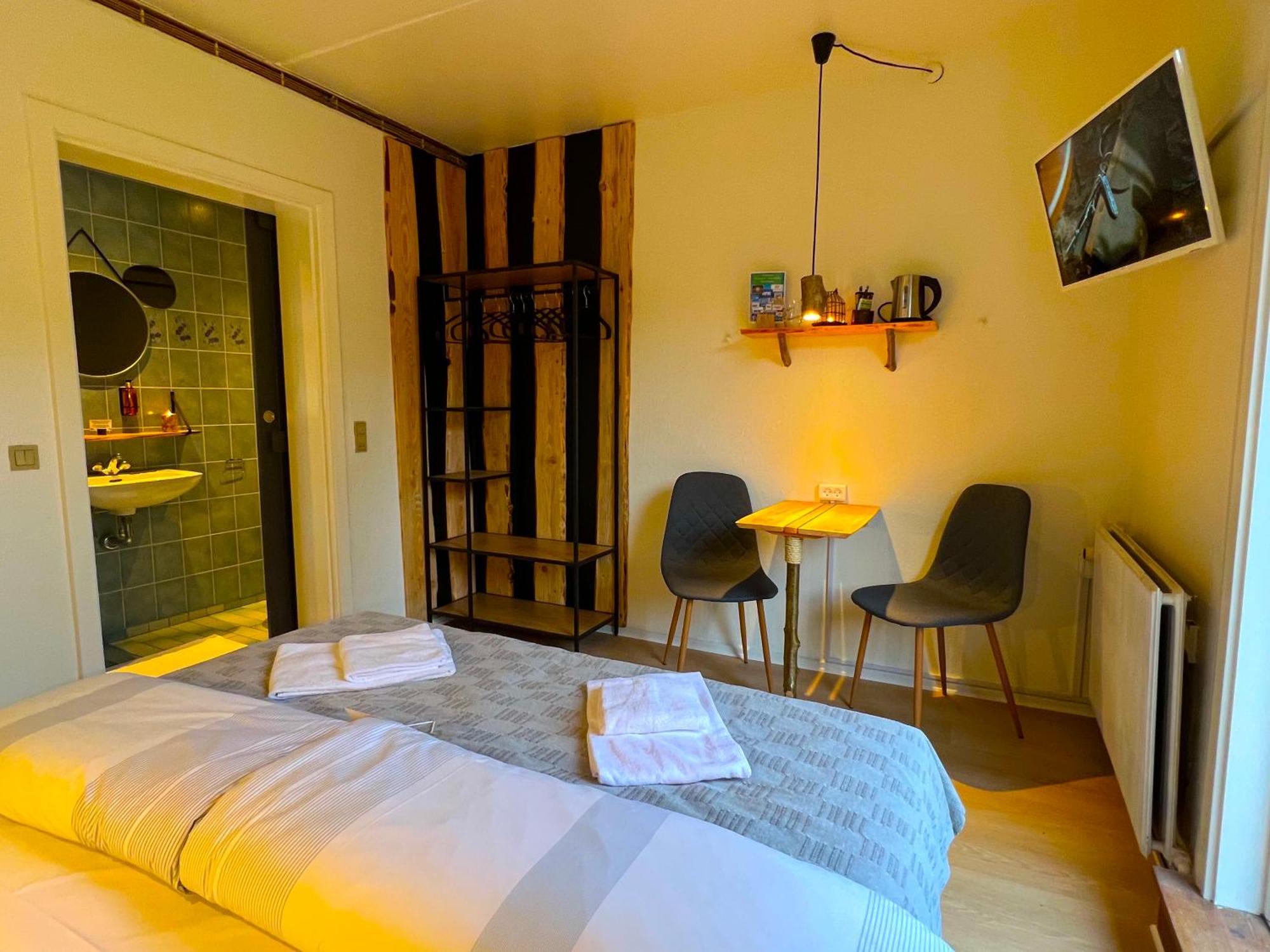 Hotel Skovly Rønne Exteriör bild