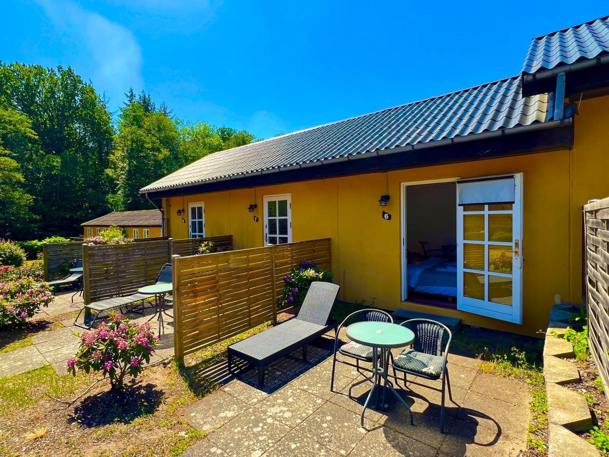 Hotel Skovly Rønne Exteriör bild