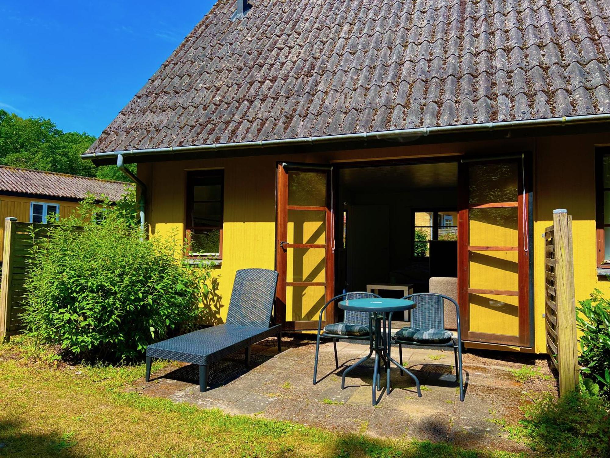 Hotel Skovly Rønne Exteriör bild