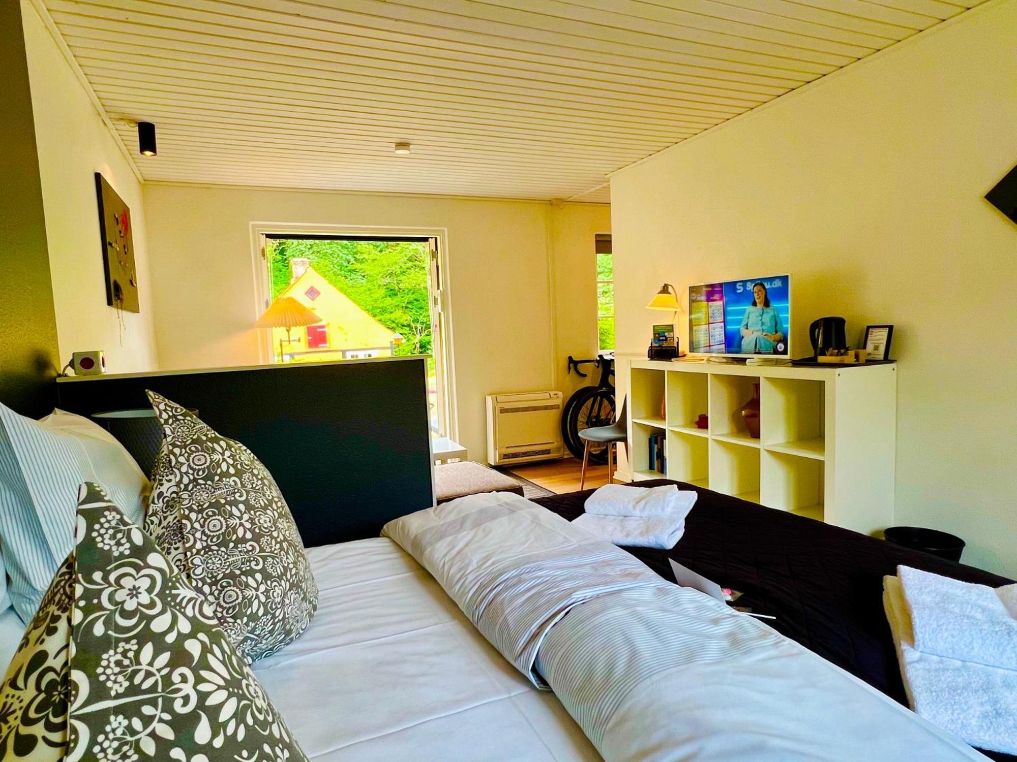 Hotel Skovly Rønne Exteriör bild